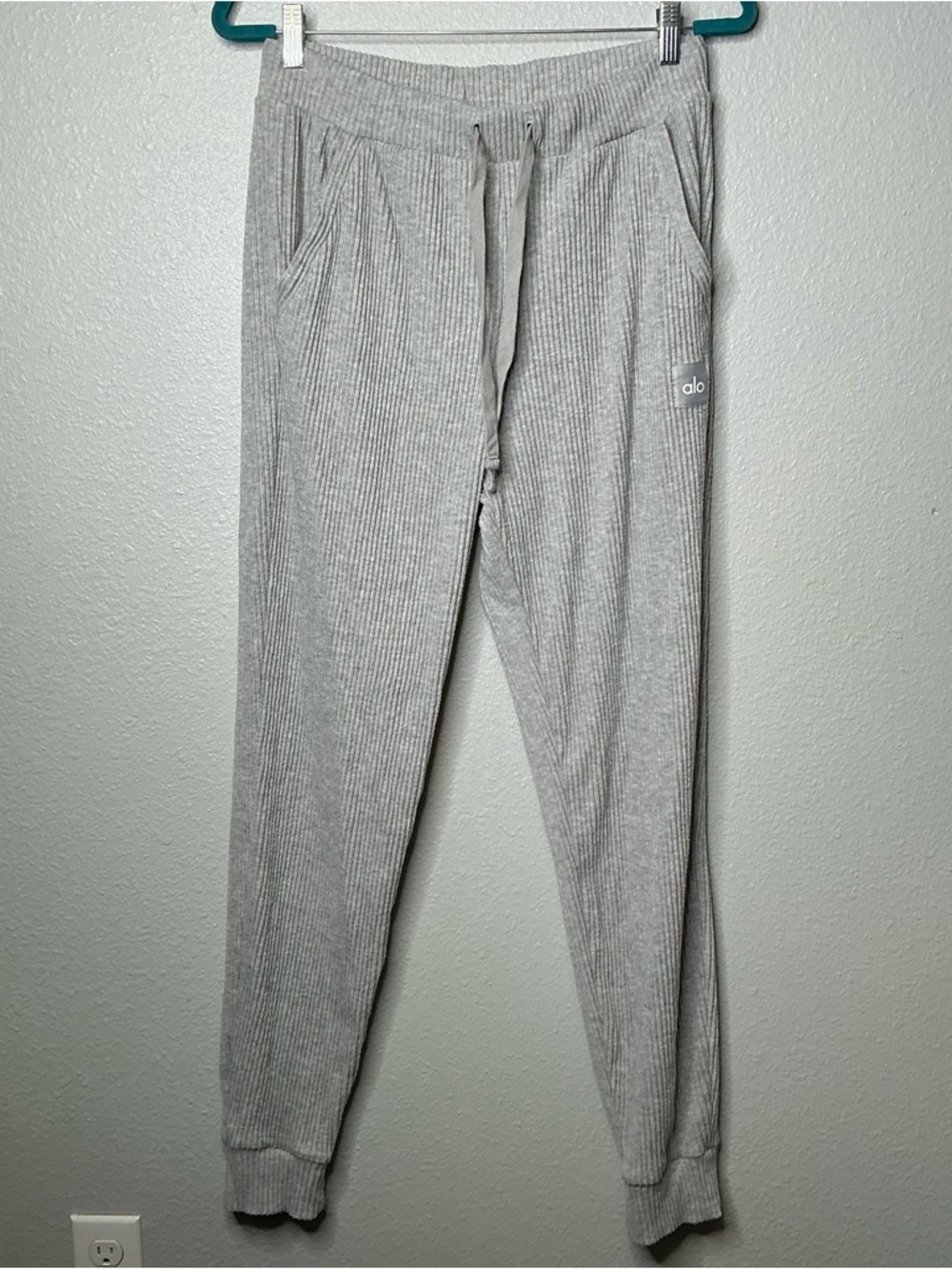 All Yofa Muse Ribbed Joggers Size Large - Picture 2 of 6